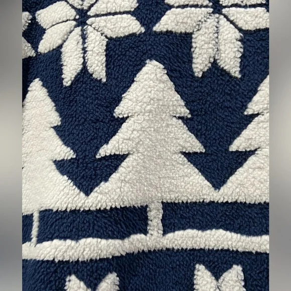 Vera Bradley Nordic Forest Fleece Sherpa Hoodie Pockets Women’s Medium NWT - Picture 2 of 9